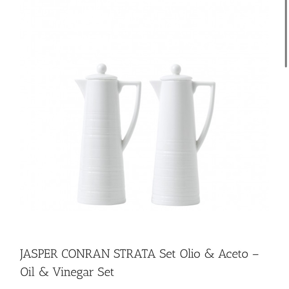 JASPER CONRAN @ WEDGWOOD
Strata bone china oil and vinegar set